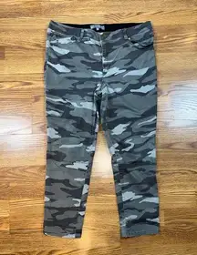 Cute Wit & Wisdom Camo Pants!