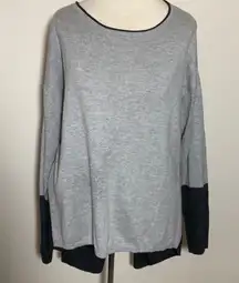 Soho by NY & Co. Gray Knit tunic Top zip up back oversized asymmetrical Sz M