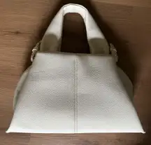 Amazon Dumpling White Shoulder Bag