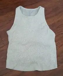 Vuori Gray Ribbed Chic Athleisure Casual Trendy Racerback Padded Tank Size XS