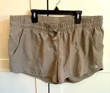 The North Face Shorts Womens Size XL Khaki Cargo Casual Hiking beige