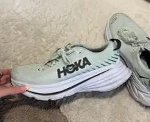 Hoka Bondi X Sneakers