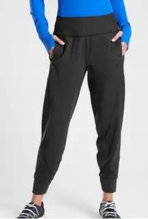 Athleta Distance Jogger Black Women's Size XS Mid-Rise Athletic Pants 488459