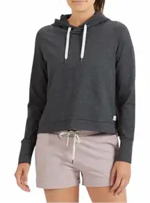 Vuori Heather Gray Halo Essential Hoodie Cropped Pullover Women’s size Medium