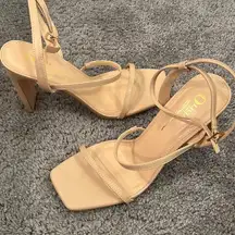 Olivia  nude heels