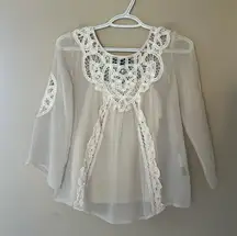 Lace top with tank lining