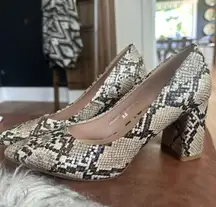 Block heal snake print shoes