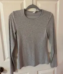 Gray yogalicious long sleeve shirt 