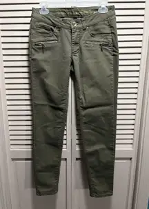 Apt. 9 Skinny Leg Low Rise Olive Green Denim Jean Size 2 Zip‎ Up Pockets