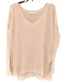 Abercrombie & Fitch V neck Light Knit Sweater Light‎ Pink Cream M/L