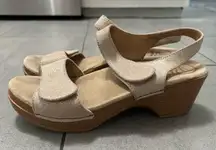 Dansko Women Sonnet Ankle Leather Strap Platform Heels Sandals Tan Gold 38/7.5-8