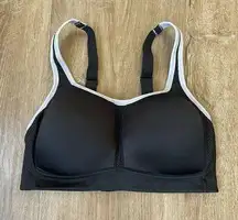 Wacoal padded bra black with white trim Women’s size 32DD