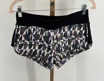 Lululemon Hot Cheeks Shorts Hot Stained Glass Love Black Womens Size 4