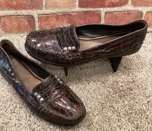 Brighton Mohawk Women’s brown patent leather croc embossed loafers size 6.5