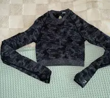 Gymshark Camo Seamless Long Sleeve Crop Top -black