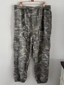 American Eagle  Camo Camouflage Elastic Waist Jogger Cargo Utility Large