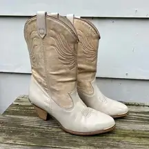 Dingo Vintage 80s 90s  high heeled low shaft cream beige cowgirl western boots