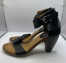 Miz Mooz Verona Collection Open-Toe Black Leather Chunky Heel Sandals Sz 40 US 9