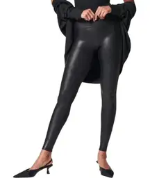 SPANX Faux Leather Leggings Size Small Black Shapes and Lifts Core Compression