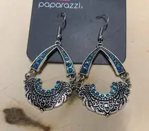 Paparazzi  Royal Engagement Earrings