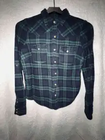 Forever 21  Navy Blue & Dark Green Plaid Button Up Shirt