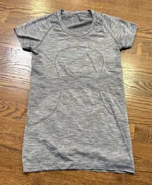 Lululemon Peloton short sleeve Swiftly tshirt, heathered gray, 6,