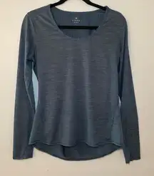 Athleta Blue Lightweight Long Sleeve Shirt Athletic Active Women's size Large