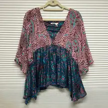 Floreat Valo Burnout Velvet Print Silk
Blend Asymmetrical Hem Blouse