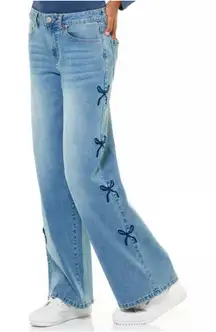 90s fit wide leg bow-embroidered jeans, size 30