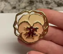 Signed Avon Pansy Flower Brooch Pin - Gold Tone Metal / Enamel