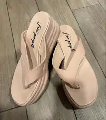 Free People Women's Platform Flip Flop Sandals sz 6