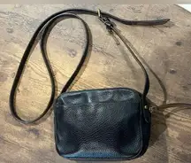 Fossil black crossbody purse with key accessory