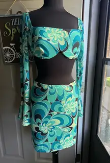 Princess Polly mesh psychedelic floral bell sleeve bra top skirt set, size 10