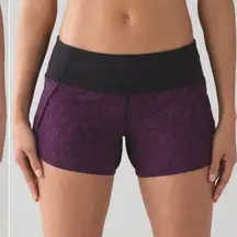 LULULEMON Run Times Short‎ 4" In Circuit Aurora Black Size 10