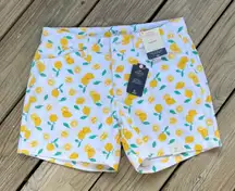 St. John's Bay Women's Lemon Print Chino Shorts Size 4. NEW