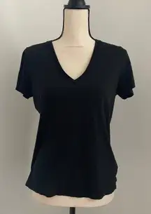 J. Crew VNeck Supima Cotton TShirt Small Basic Essential Minimalist Clean Girl