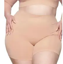 SKIMS Soft Smoothing Shorts