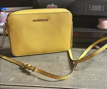 Michael Kors Jet Set large Saffiano leather crossbody bag in Sunflower