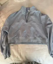 Cropped light blue pullover from H&M