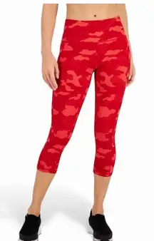 NWT ID Ideology Women S Compression Camo Print Capri Leggings Red Size Medium
