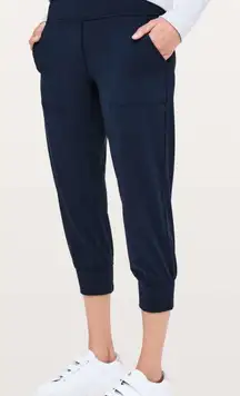 Lululemon Align Jogger Crop *23"
True Navy Size 4
