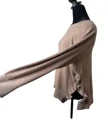 ZARA Ruffle Hem Sweater Knit Top Size M Side Split Minimlaist Long Sleeve