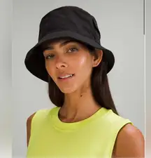 Lululemon On My Level Bucket Hat with Pocket in Black - Worn Once!