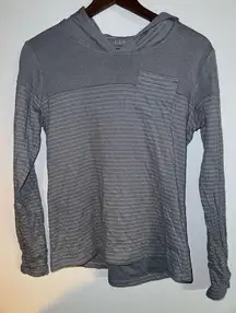 Columbia  long sleeve hoodie shirt size medium