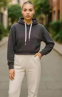 Forever 21 Womens Hoodie Size Medium Gray Cropped Kangaroo Pocket Solid‎