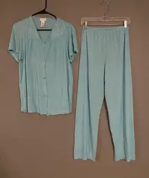 Vanity Fair Vintage Baby Blue Short Sleeve Button Up Pajama Set Nylon M