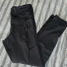 ZYIA‎ 6-8 women’s black leggings with pockets.