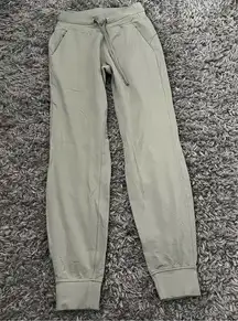 Lululemon Ready to Rulu Jogger 29" Green Fern size 2