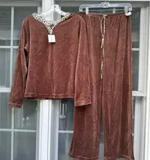 Vintage Alexandra Bartlett intimates velour track suit Sise medium New w/ tags