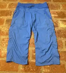 Lululemon Vibrant Cornflower Blue Capris Studio Crop No Liner size 8 Lightweight